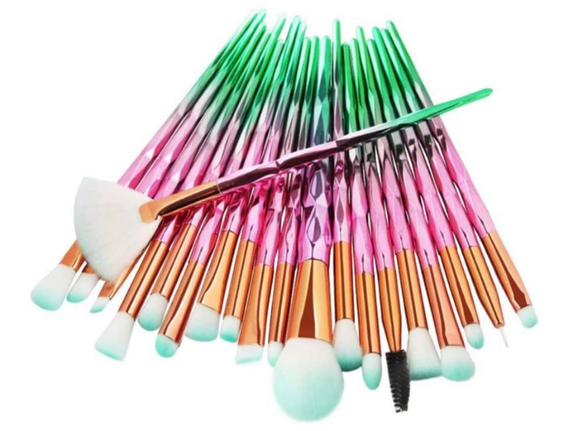 Pink and green brush set